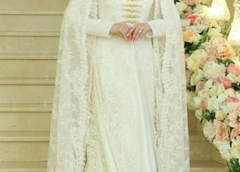 لباس و مانتو عقد