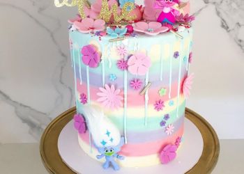 کیک تولد و نامزدی