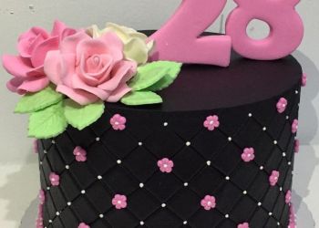 کیک تولد و نامزدی