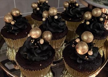 کیک تولد و نامزدی