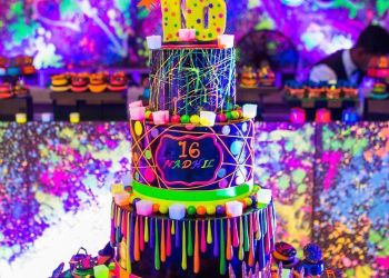 کیک تولد و نامزدی