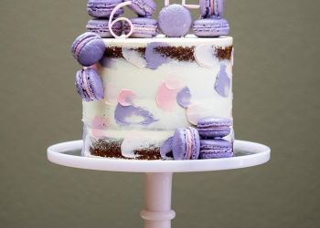 کیک تولد و نامزدی