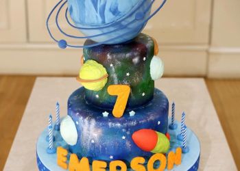 کیک تولد و نامزدی