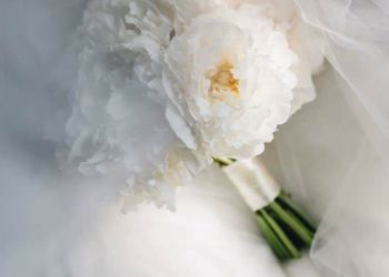 گل عروسی