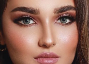 آرایش و میکاپ