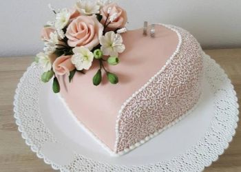 کیک تولد و نامزدی