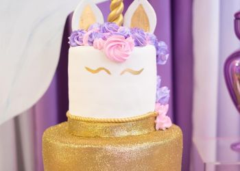 کیک تولد و نامزدی