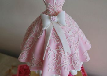 کیک تولد و نامزدی