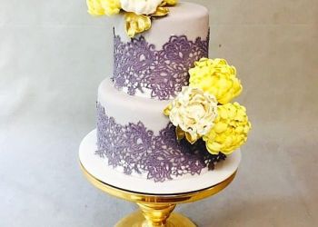 کیک تولد و نامزدی